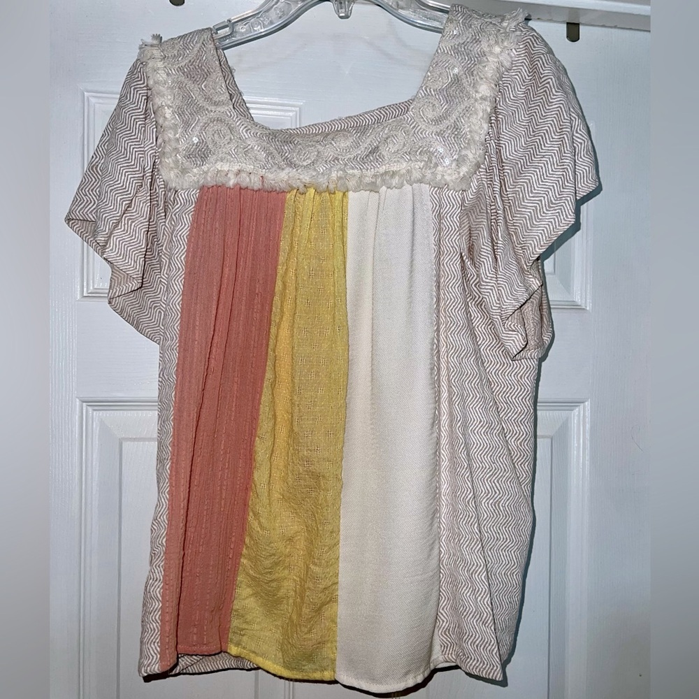 BUNDLE 5 for $50 👗👚
THML sequin fringe Multicolor Women's Top
